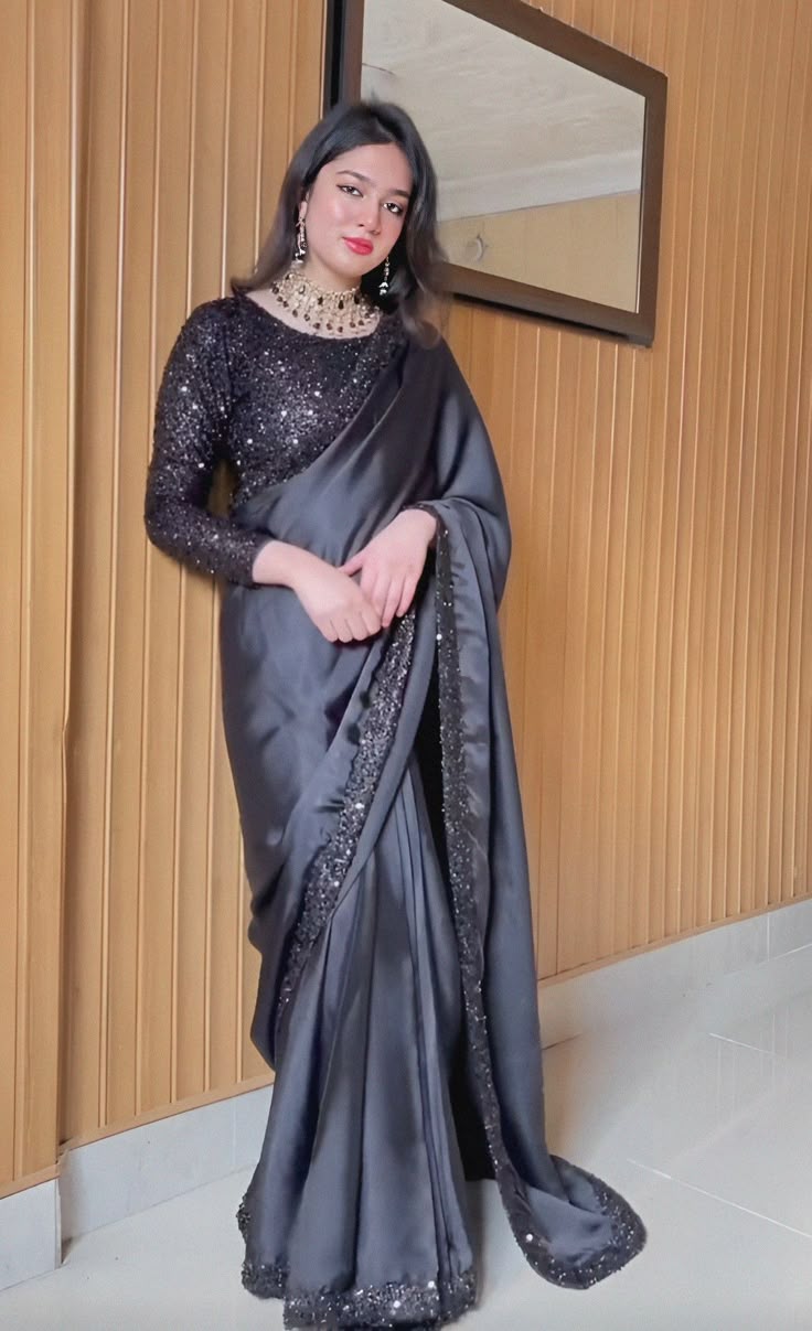 Ritika Malhotra wearing Zari Tales Saree