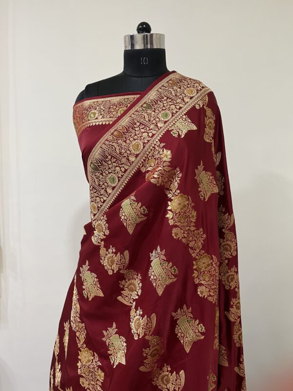 Elegant Red Banarasi Silk Saree with Rich Gold Zari Work